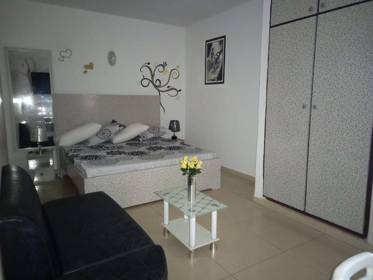 Hotel Residence Georges Colette Yopougon Ngoại thất bức ảnh