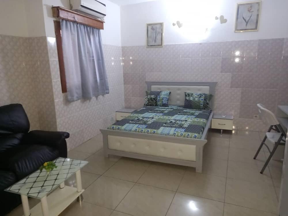 Hotel Residence Georges Colette Yopougon Ngoại thất bức ảnh