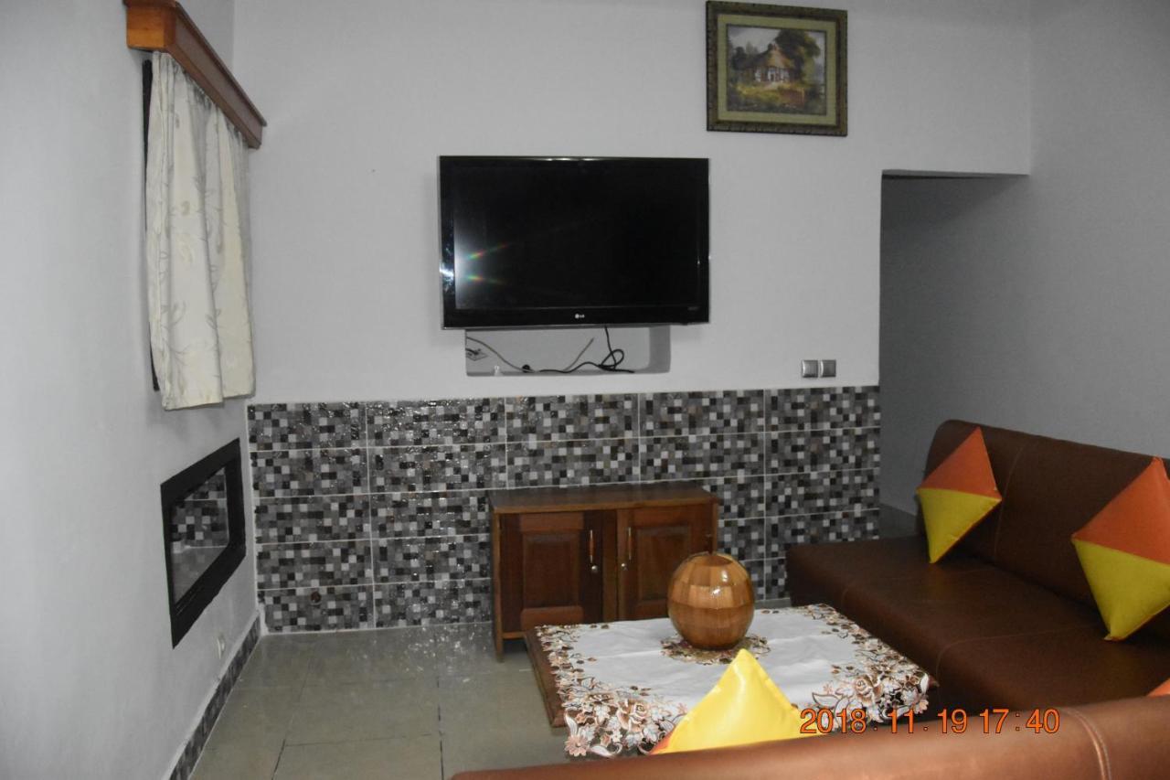 Hotel Residence Georges Colette Yopougon Ngoại thất bức ảnh